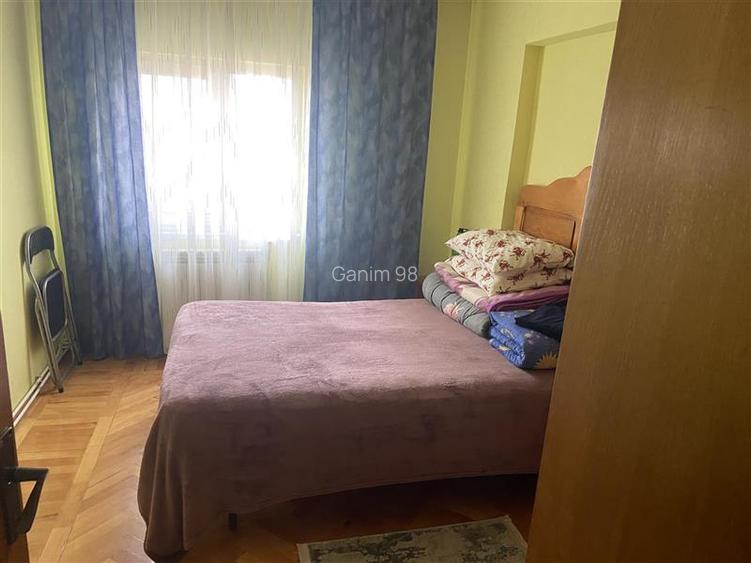 Apartament 3 camere , strada Pictor Grigorescu (b-dul Brailei ) , 72 mp , centra - 3