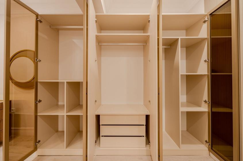 STUDIO | 1 CAMERA | PIPERA | IVORY | ROND OMV | NOU | LUX | PRET + TVA