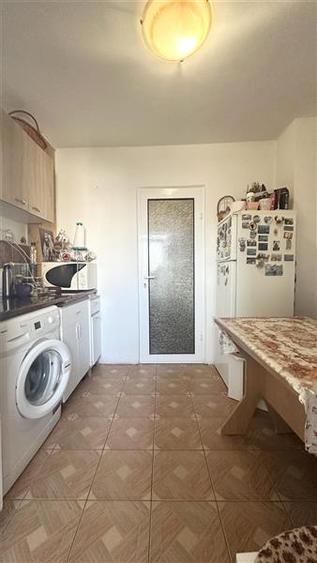 Apartament 2 camere, etaj intermediar, Navodari