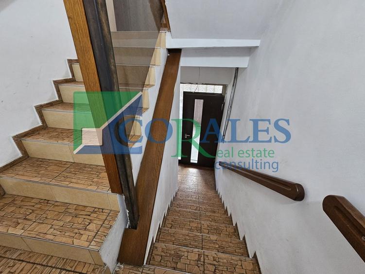 Casa individuala. Atelier tamplarie. Posibilitate investitie!
