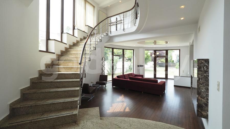 Vilă individuala superba cu 7 camere si piscina exterioara - 5