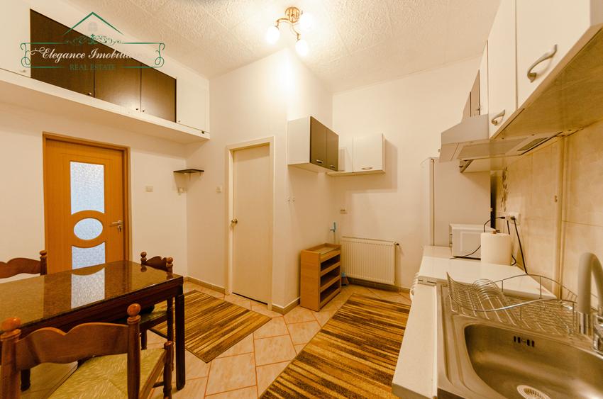 Apartament, grădină proprie de 200 mp și centrală pe gaz, zona Pârneava, Arad
