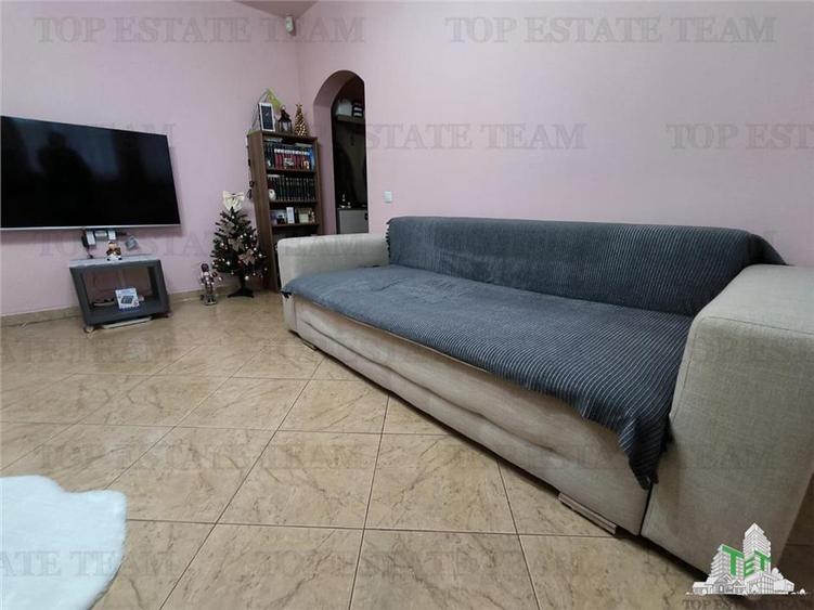 Apartament de vanzare 3 camere amenajat cu gust in zona Giulesti