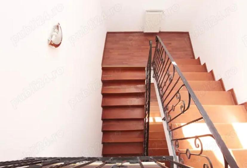 Vila individuala renovata cu 7 camere, garaj zona Herastrau