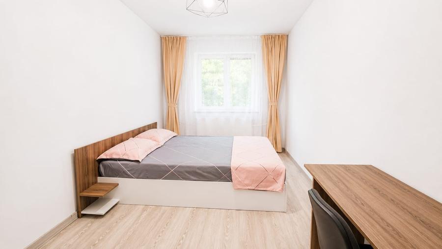 Apartament 3 camere mobilat –  Campus Universitar