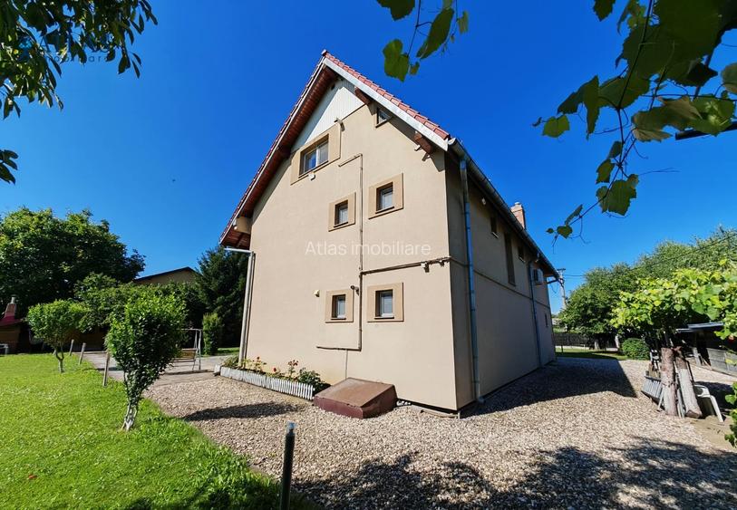Casă individuală 4 camere, mansarda, 272 mp utili și teren 2.964 mp, Stupini - 4