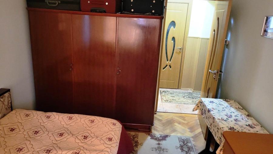 Apartament cu 2 camere, decomandat, cartier Micro 14, etaj 5, zonă liniștită