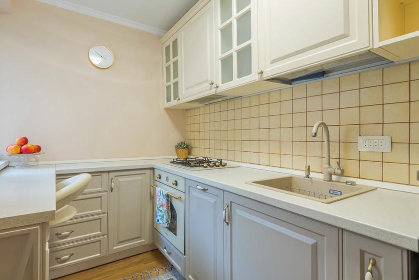 Romana | 3 Camere | Centrala Imobil | Prox. Metrou | Parcare |