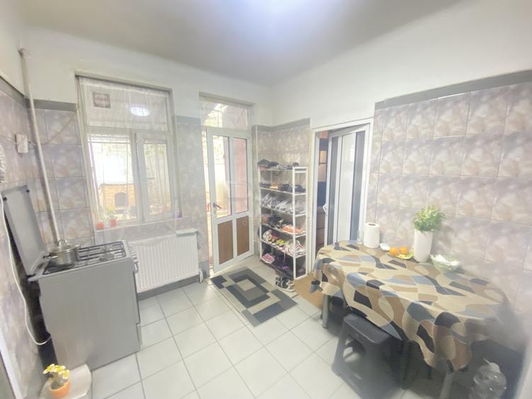 Casa- 4 camere- Centrala proprie-Sector 5-Teren 185,97 mp- COMISION 0%