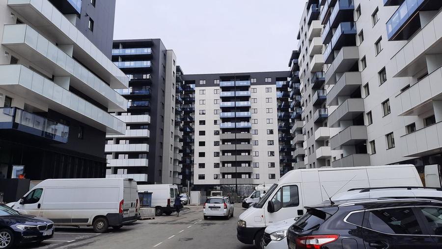 6 spatii comerciale de inchiriat 251-479 mp , Pipera- Ansamblu rezidential