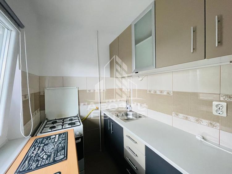Apartament 1 cameră, spațios (45mp)– Ideal pentru studenți/zona Vlaicu
