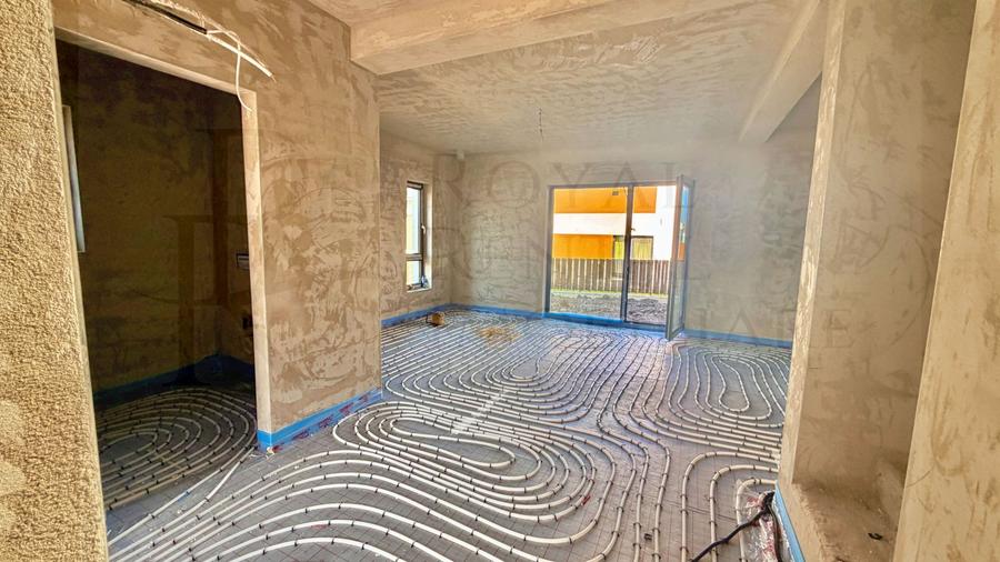 4 Camere, Bucătărie Separată, Grădină Generoasă – Duplex Modern, Zona Polus