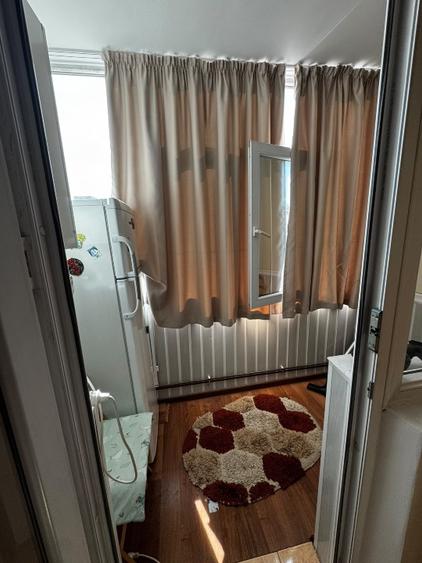 Închiriez apartament 1 cam, zona Alexandru cel Bun