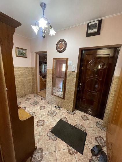 Apartament 2 camere decomandat Pacurari etajul 1