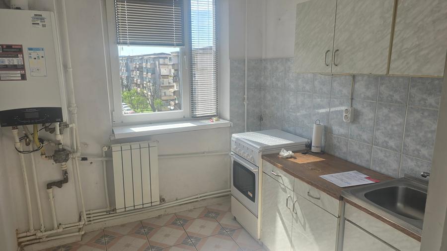Vand apartament 2 camere in Deva, zona Pescarilor ( ITM), decomandat, 47 mp