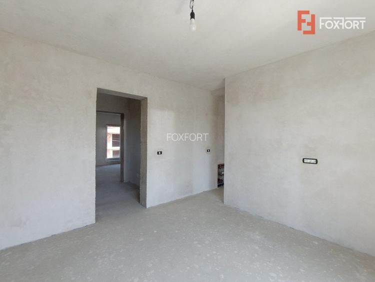 Duplex de vanzare cu 4 camere si teren de 290 mp - Giroc - 8