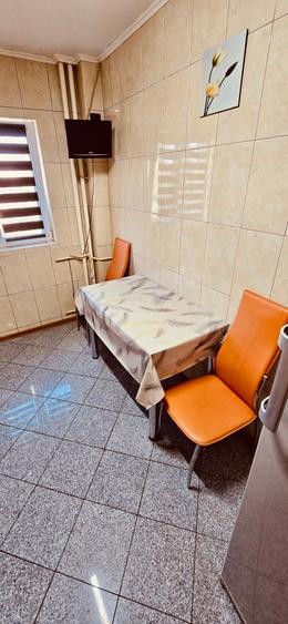 Apartament 2 camere Titan, 7 minute de metrou, mobilat si utilat modern, liber