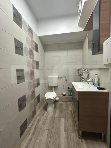 Apartament cu 3 camere, ideal pentru activitati de birou, zona Livezeni