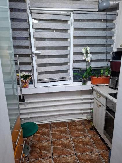 Vand apartament 2 camere