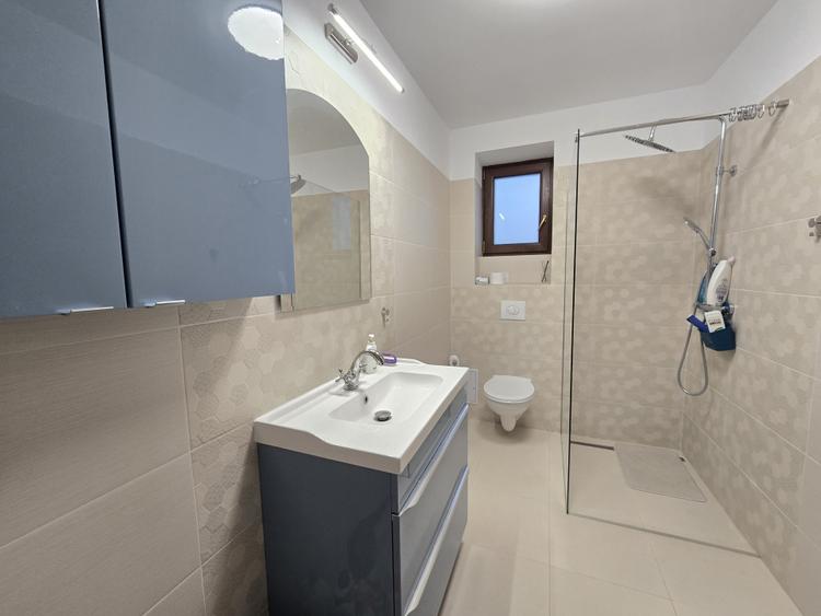Vila cu teren 2.200 mp, sat Tăriceni-comuna Șirna