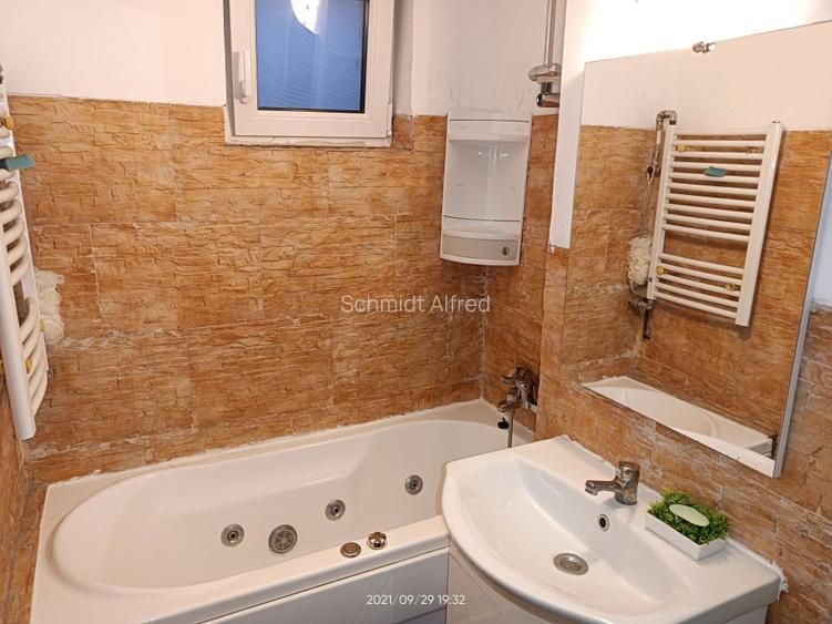 PROPRIETAR Inchiriez Apartament 2 camere, 51 mp, Zona Lipovei, Centrala - 11