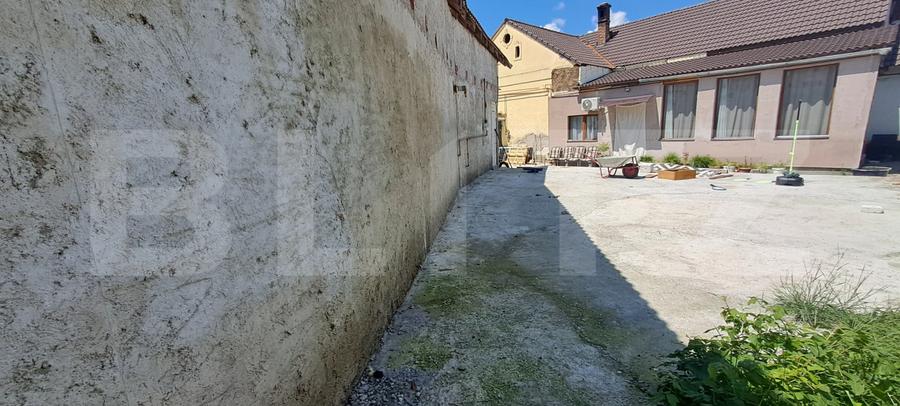 Spațiu Comercia, vad bun, curte 100 mp, zona Centrală, Făgăraș