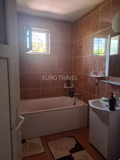 Casa  eleganta  constructie BCA , teren 300 MP, gaz,Lumina, 113900 euro - 9