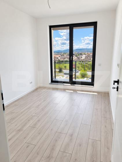 Apartament 3 camere, 2 bai, 77.90 mp