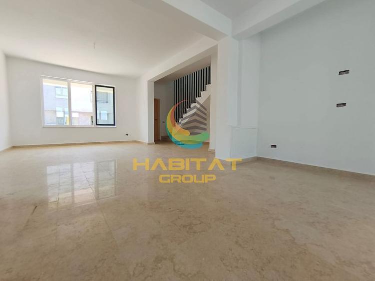 Casa P+1+pod- 4 camere- panouri, curte amenajata, canalizare, apa curenta
