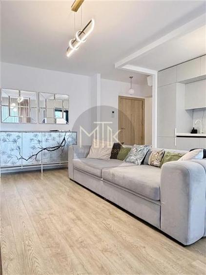 EXPOZITIEI - Apartament 3 camere TERASA 14 mp mobilat&utilat Parcare inclusa