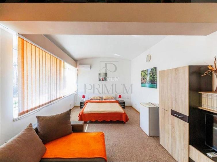 Proprietate 450 mp | Teren 1.000 mp | 7 camere | Piscina | Ideală pentru cl - 7