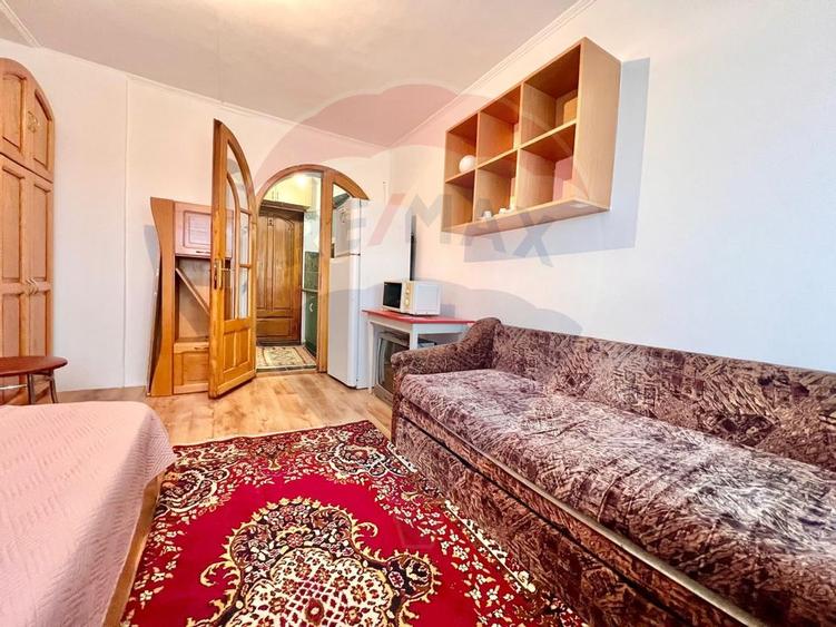 De vânzare garsonieră,în zona Rogerius, Corneliu Coposu