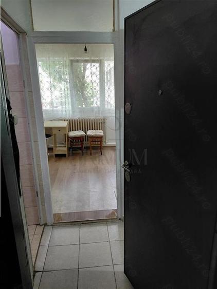 COMPLEX - AP 1 CAMERA - mobilat, utilat, etaj intermediar