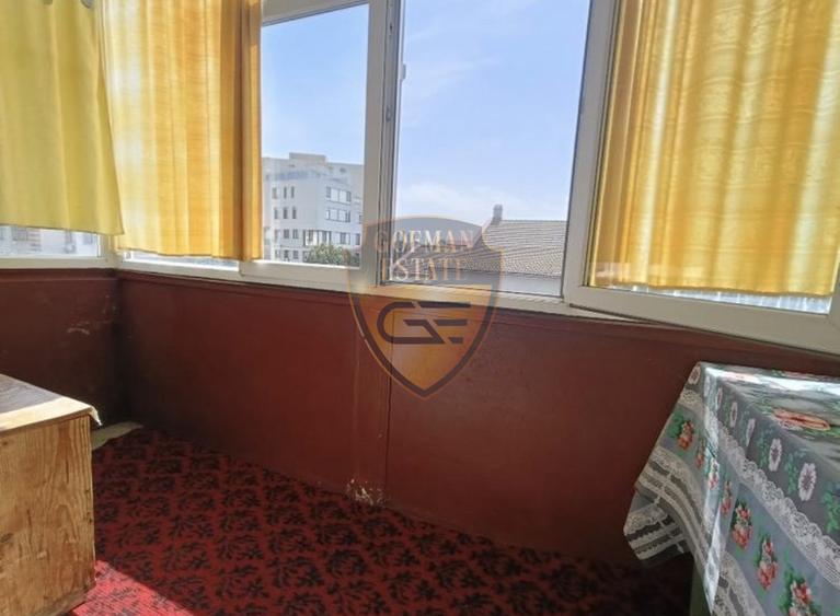 3 camere, Faleza Nord Reyna, 74 mp, et 4/4, centrala gaz, 2 bai, 2 balcoane, mob