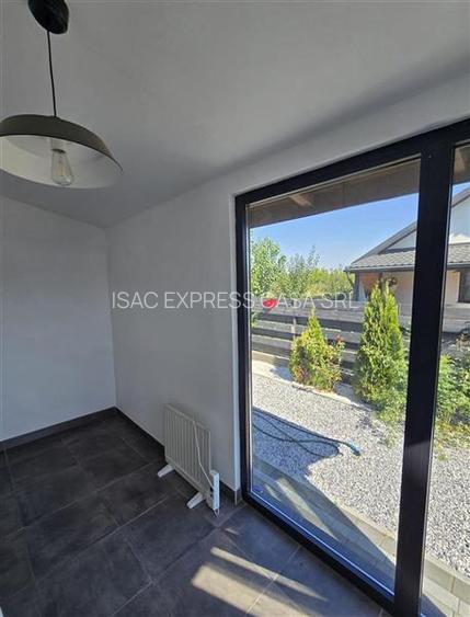 Casa individuala de vanzare, cu 3 camere, in  Lunca Cetatuii - 19