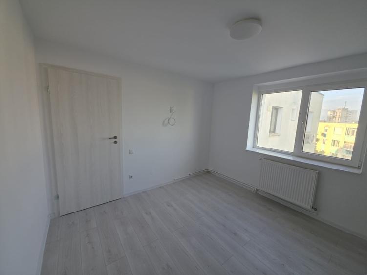 Proprietar – Apartament 2 camere, renovat integral, centrală proprie, Trivale