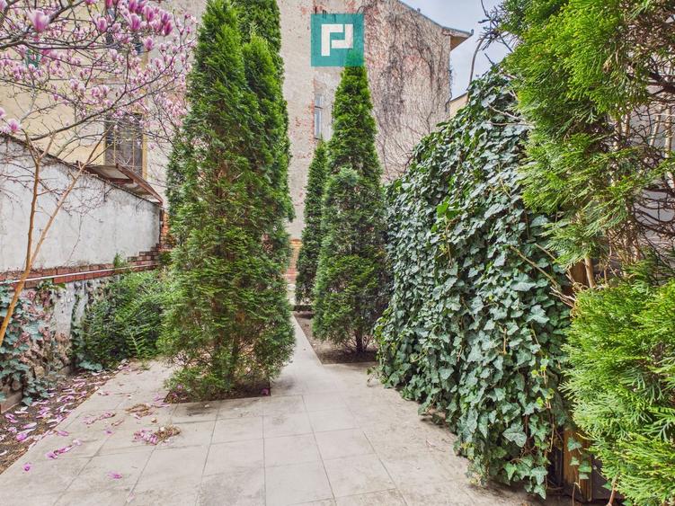 Apartament spațios în clădire ultracentrală