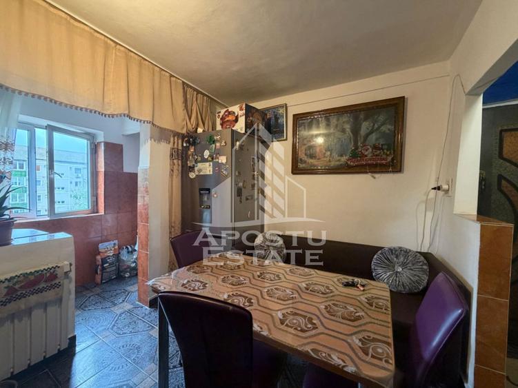Apartament cu 2 camere, de vanzare, zona Soarelui, Timisoara