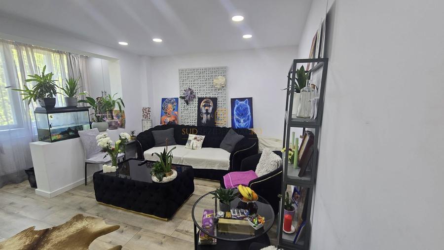 Apartament cu 4 camere de vanzare, Bd. C-tin Brancoveanu, Sector 4