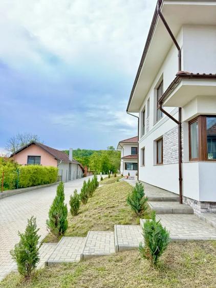 Casă Individuală | 193 mp utili, 539 mp teren | Chinteni | Ansamblu exclusivist