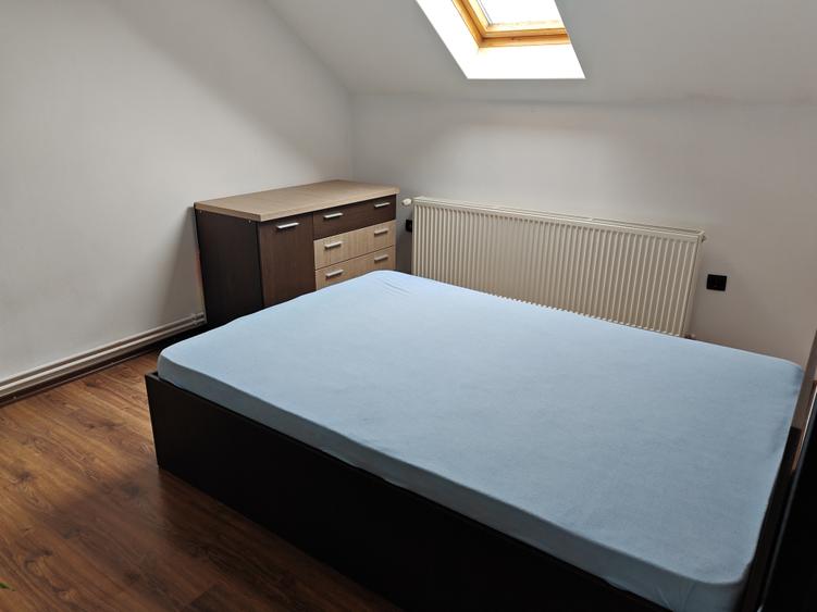 Casa 8 camere mobilata si utilata RASNOV