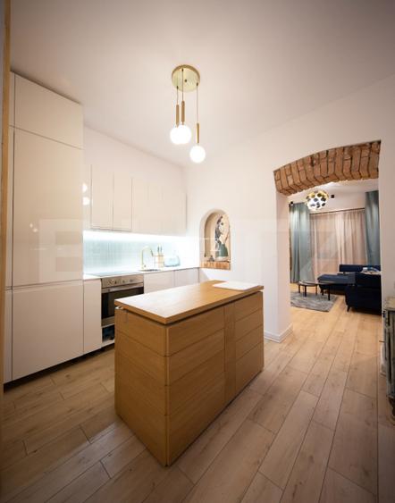 Casa la curte comuna, 3 camere, tavan înalt și terasă – zona Scala Center - 7