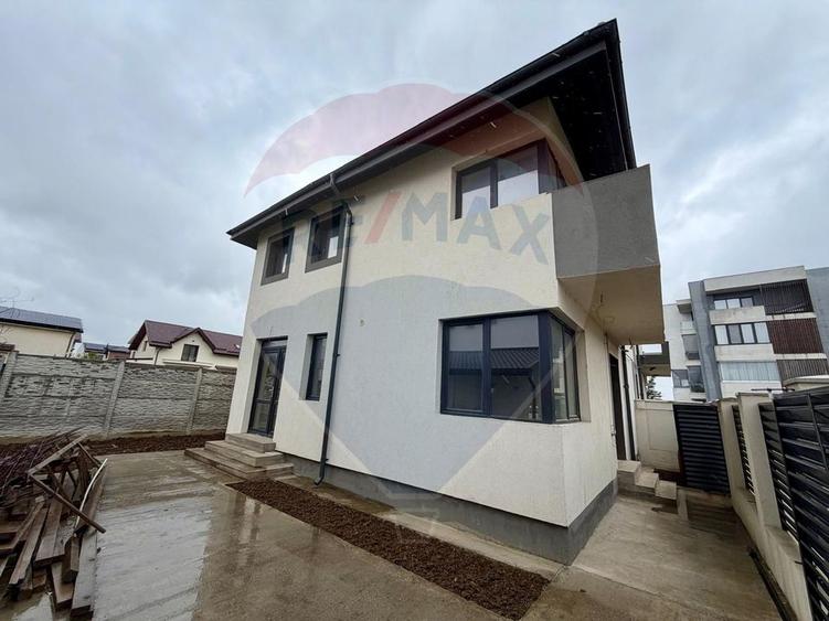 Casă/Duplex 4 camere Cernica