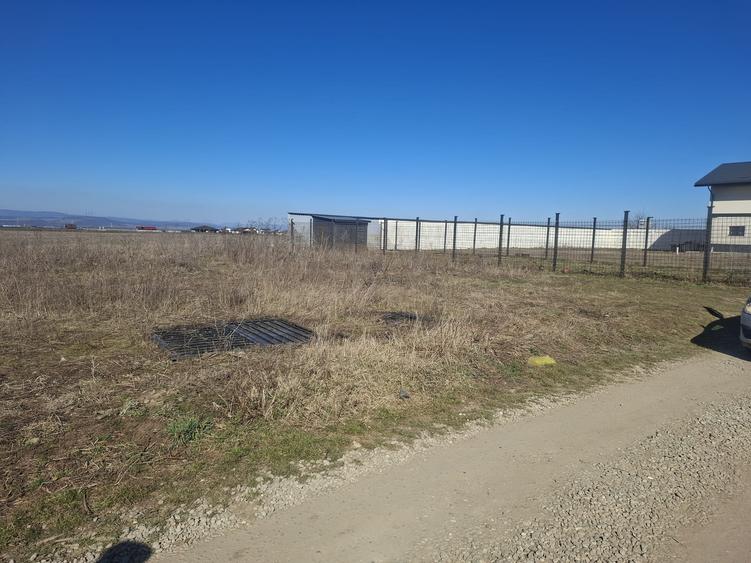 Teren pentru constructie cu utilitati si proiect casa
