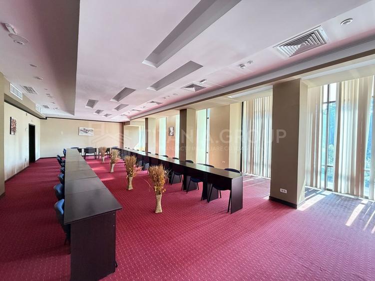 Hotel 4 stele, complet echipat, 85 camere, teren 5000 mp - Predeal