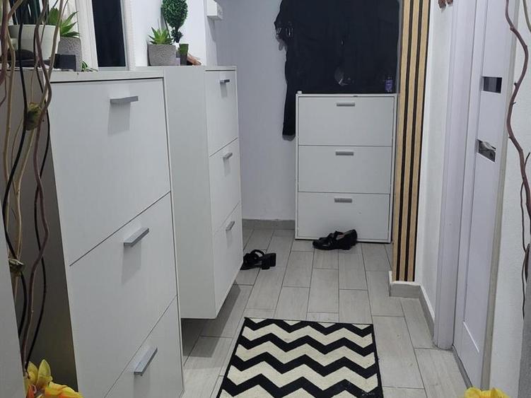 Apartament de vânzare, 4 camere
