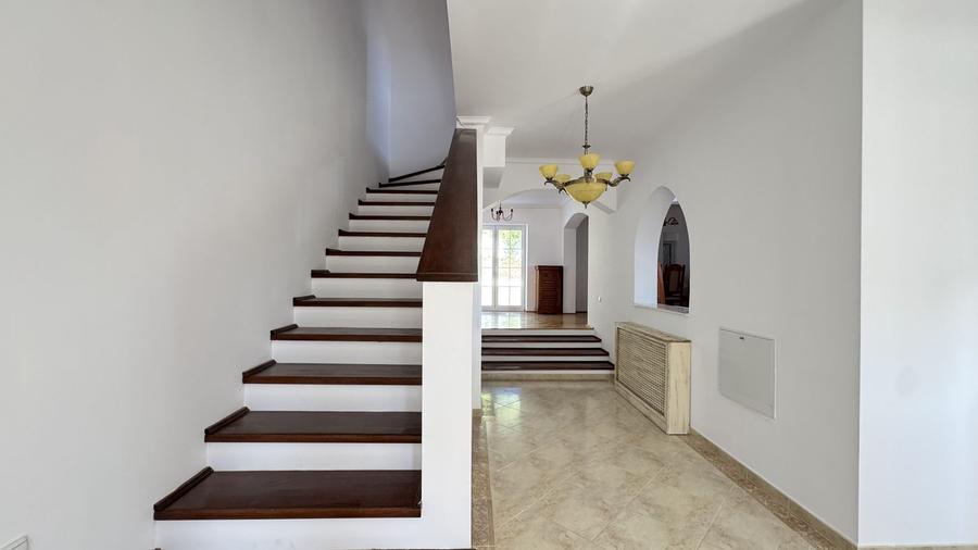 Casa individuala, 316 mp, teren 1000, Chinteni