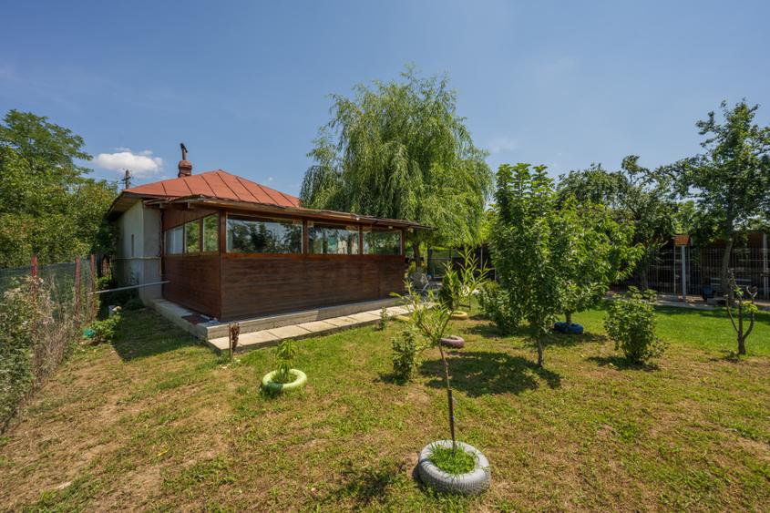 RACARI - DAMBOVITA, CASA PE PARTER 85 MP, LOT 2200 MP!