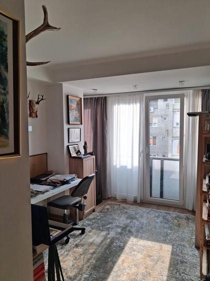 Apartament 3 camere, semidecomandat, 88 mp utili, terasa, etaj 8 -Gheorghe Lazar