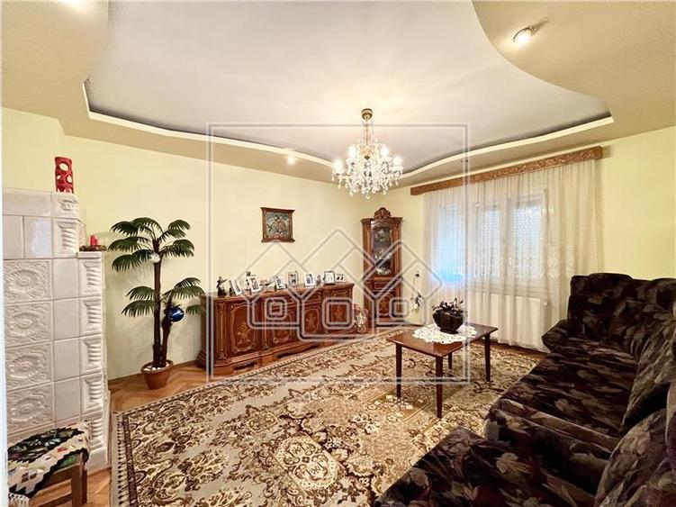 Casa individuala in Rasinari - liniste, aer curat si farmec autentic